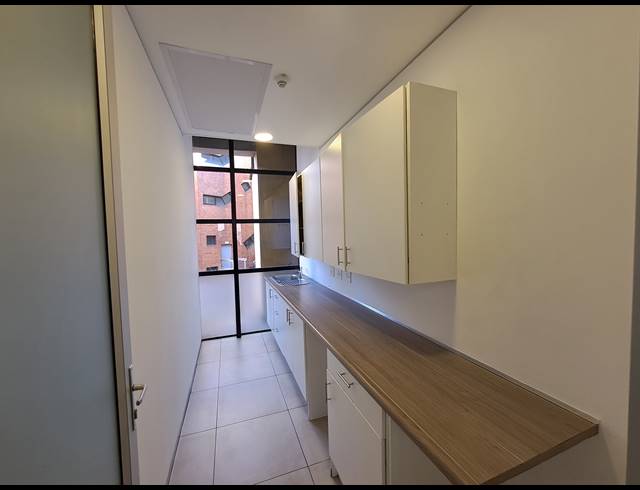 432M² OFFICE TO LET IN MELROSE ARCH